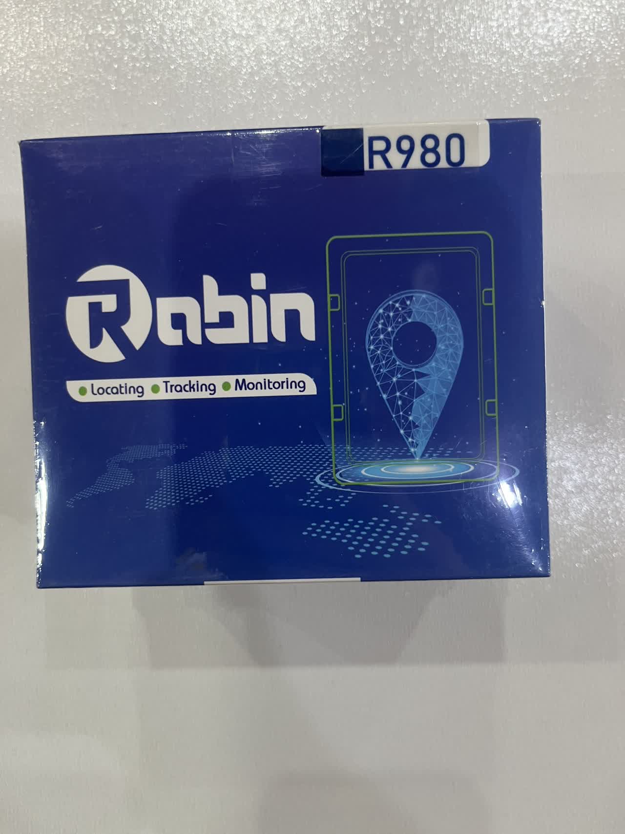 ردیاب خودرو مارک رابین مدل R980 بدون سیم کارت