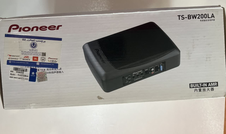 ساب ووفر 8 اینچ اکتیو زیر صندلی خودرو مارک پایونیر مدل TS-BW 200 LA