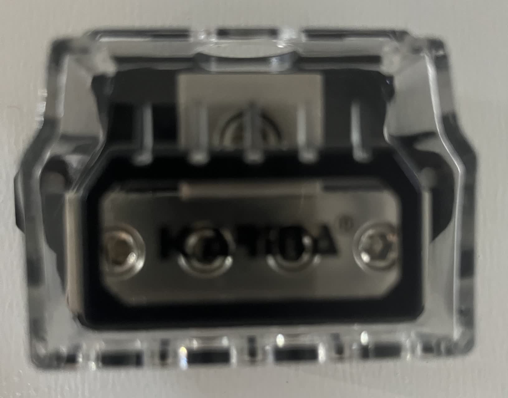 تقسیم برق کارینا مدل DB-104