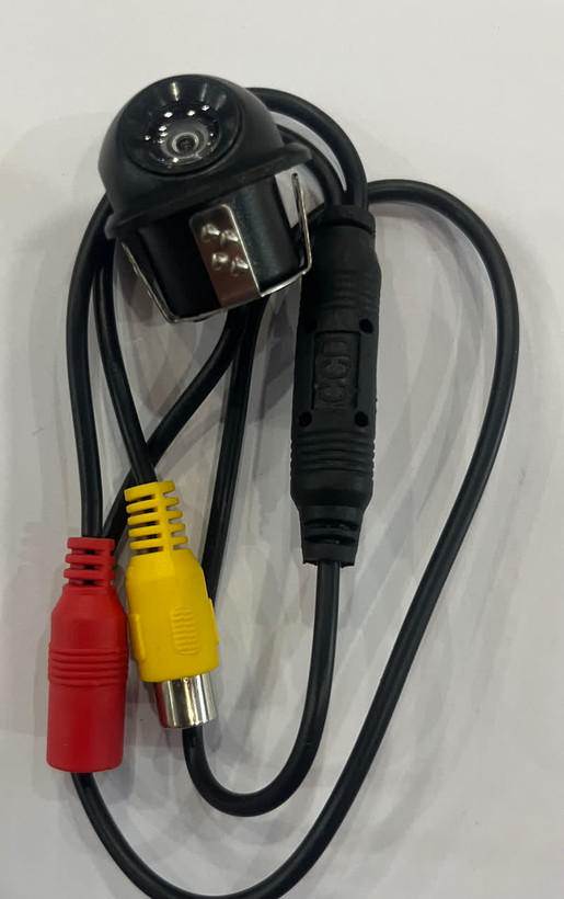 دوربین دنده عقب خودرو مارک گلف میلانو مدل A-102 (درجه 90 توکار )