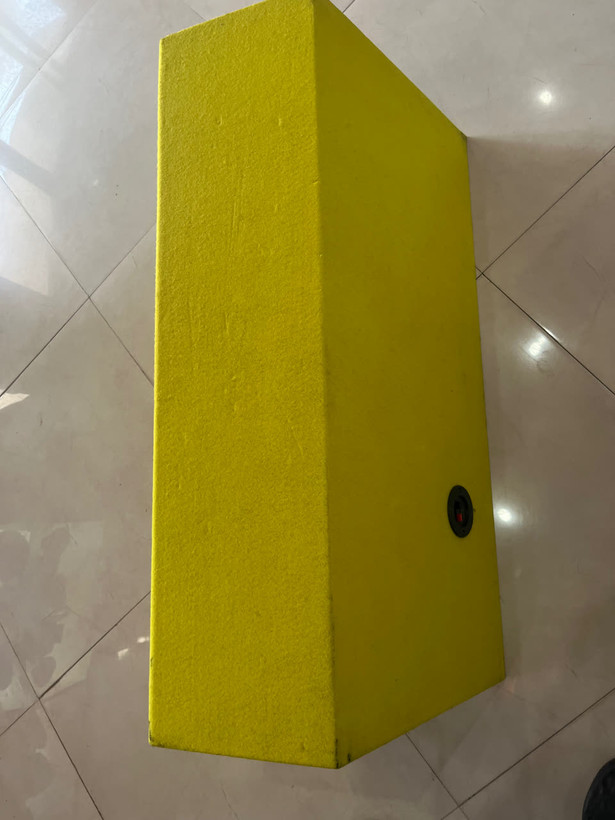 باکس خالی ساب ووفر 12 اینچ 80سانت برای 206 و111 رنگ قرمز